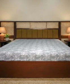 Exclusive Bedroom Set with Canned Back